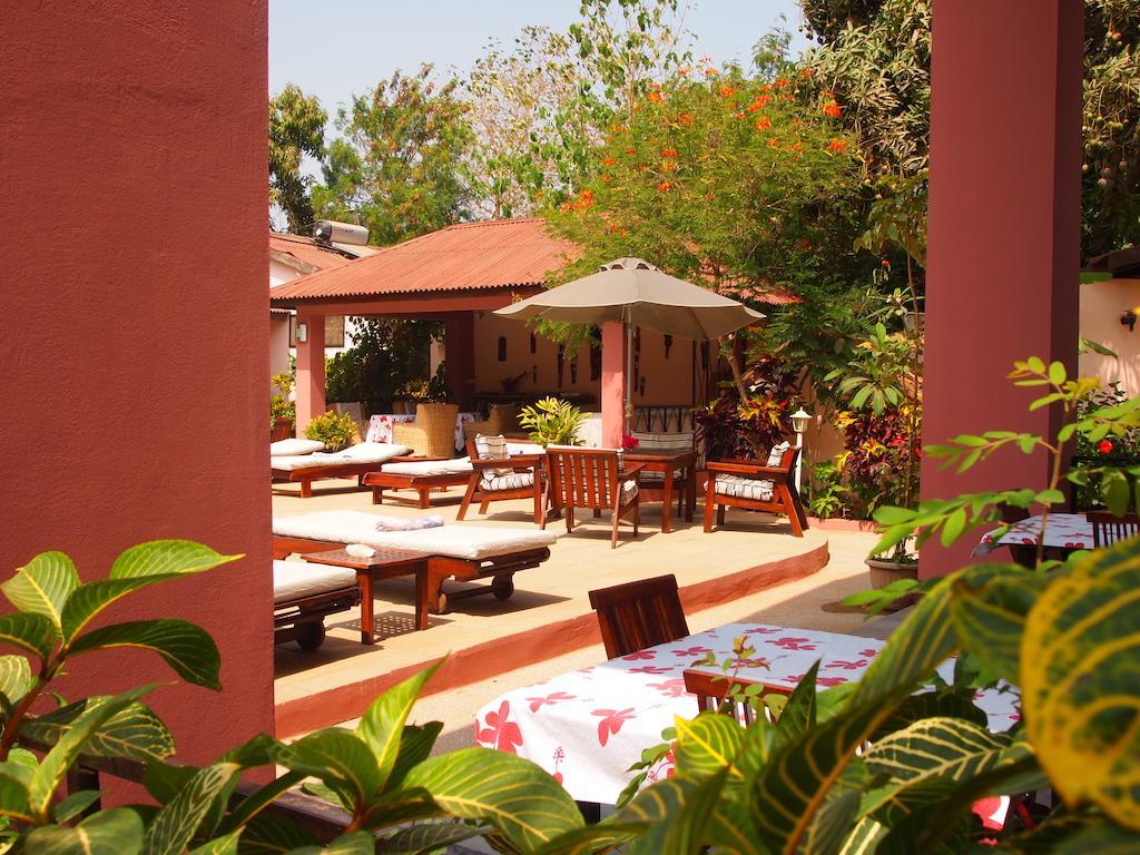 Hibiscus House Gambia Hotell Brufut Exteriör bild
