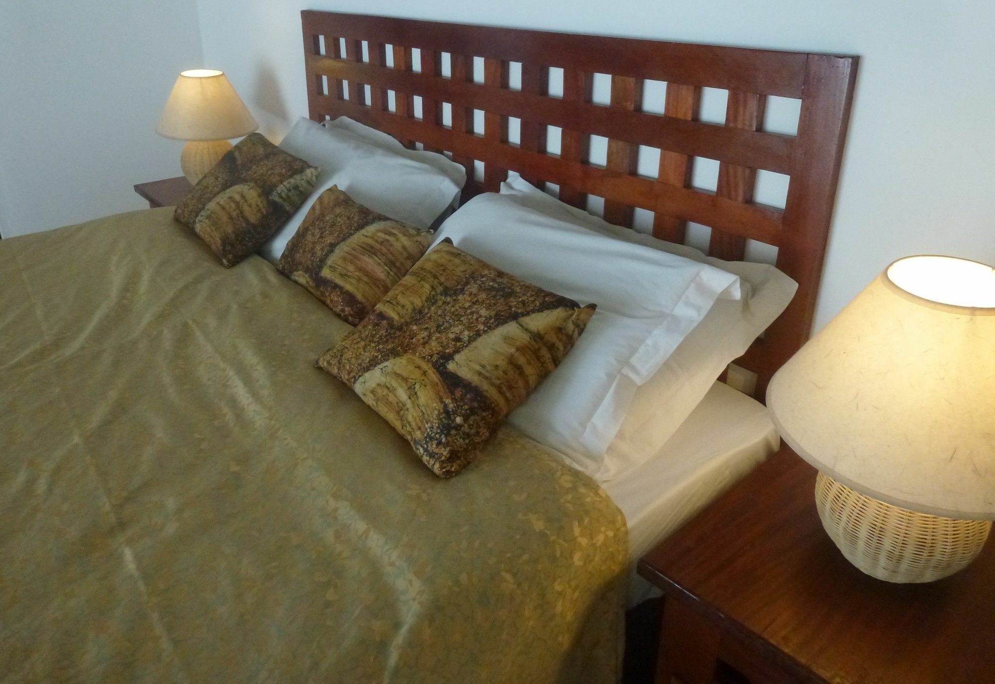 Hibiscus House Gambia Hotell Brufut Exteriör bild