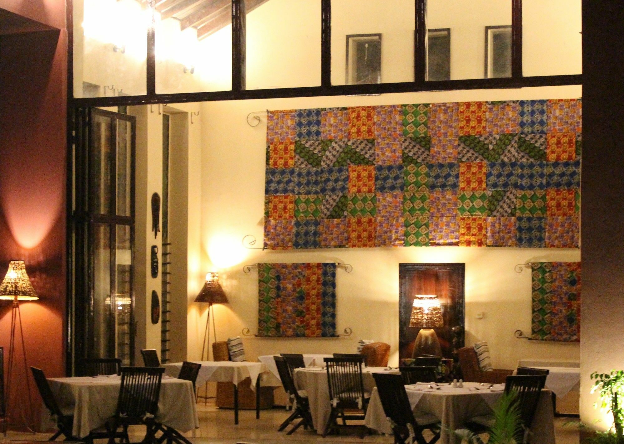 Hibiscus House Gambia Hotell Brufut Exteriör bild